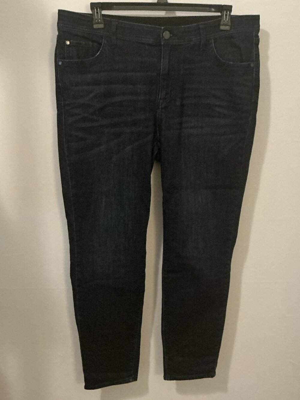 Evri Womens Size 18W Less Curvy Skinny Blue Denim Solid Jeans GUC